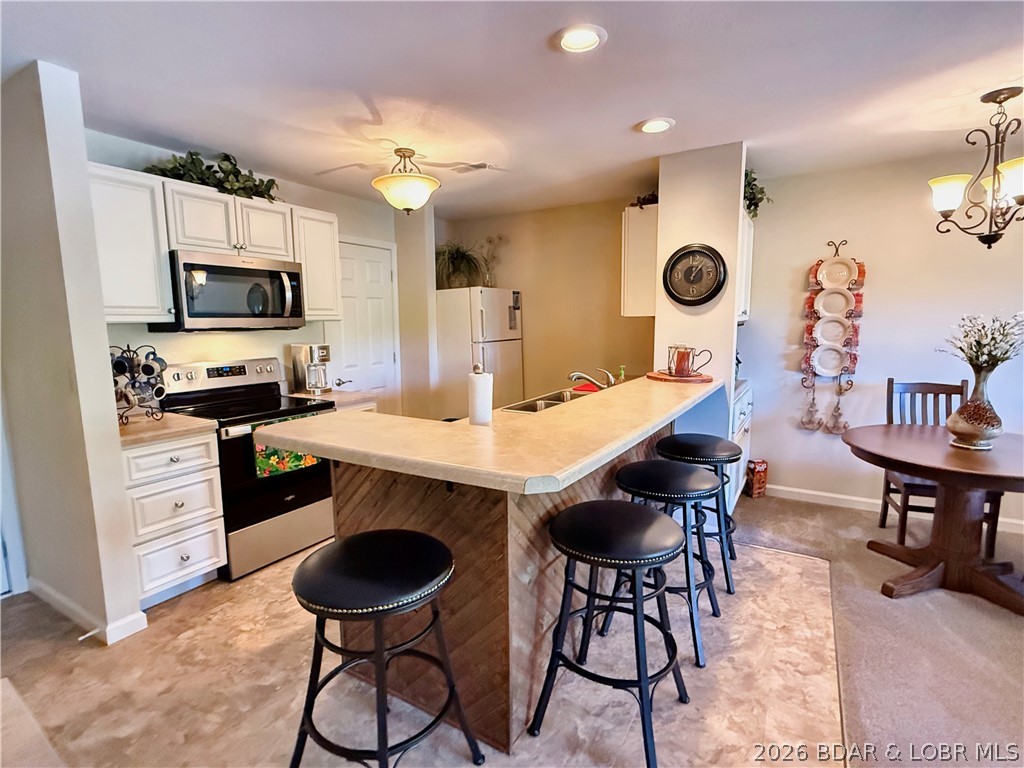 Jonathans Landing - Residential