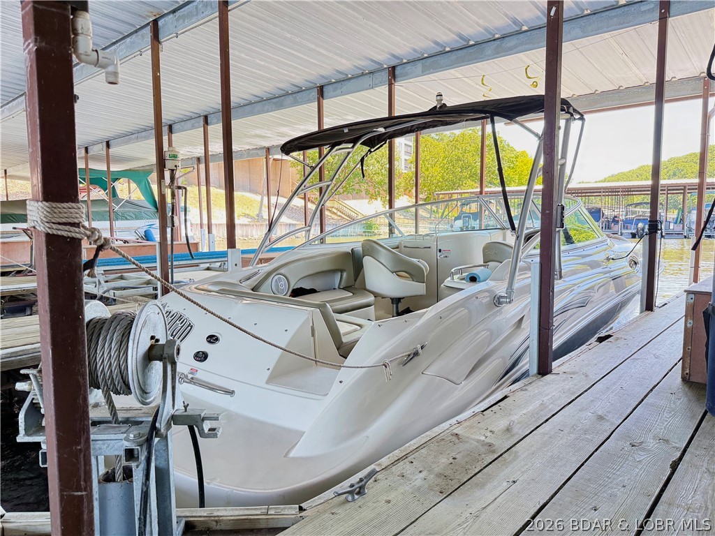 Jonathans Landing - Residential