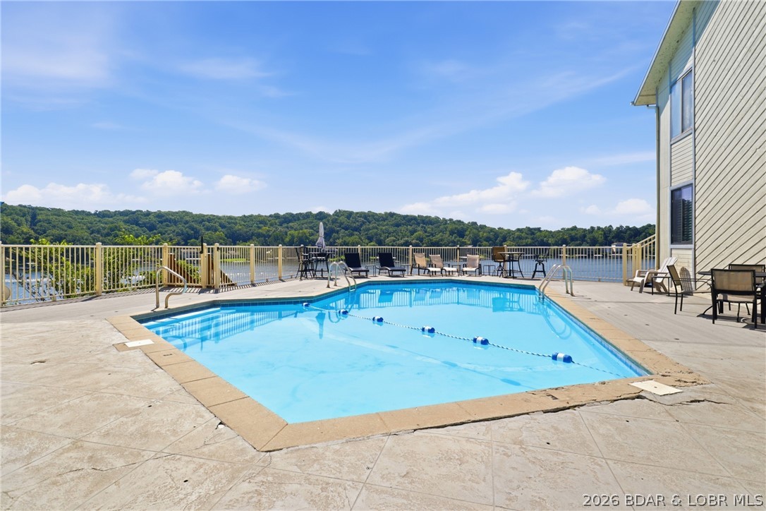 Oak Bluff Condominium - Residential