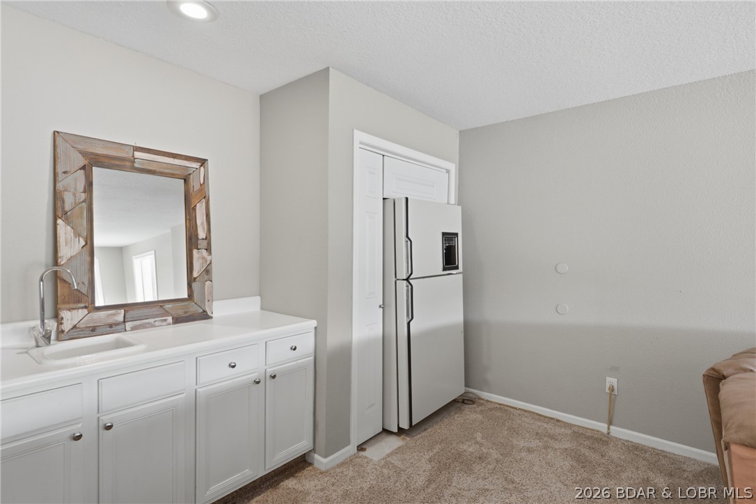 Oak Bluff Condominium - Residential