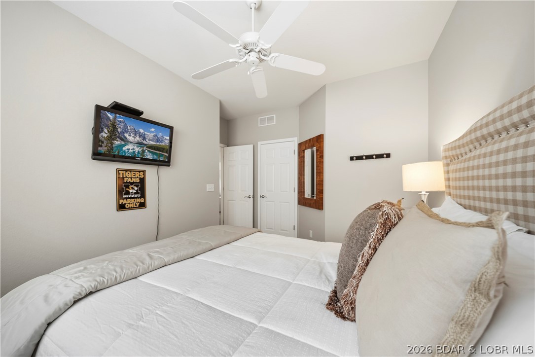 Palisades Condominium - Residential