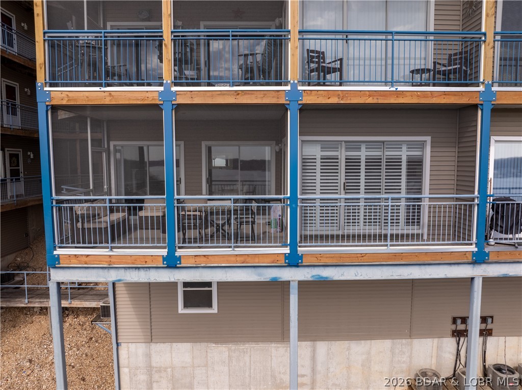Palisades Condominium - Residential