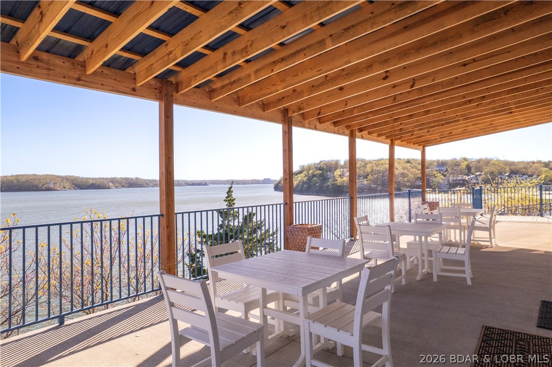 Palisades Condominium - Residential