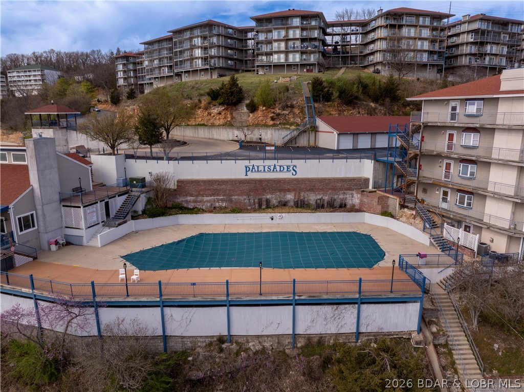 Palisades Condominium - Residential