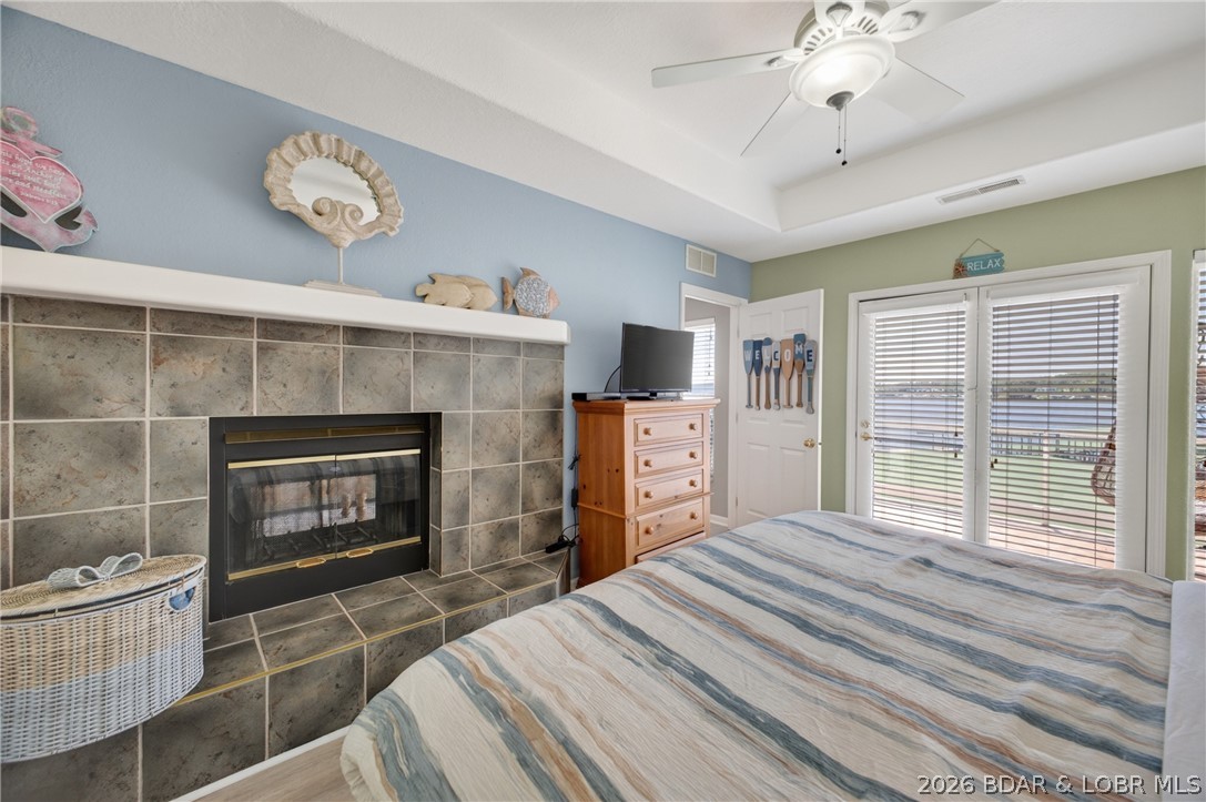 Emerald Bay Condominium - Residential
