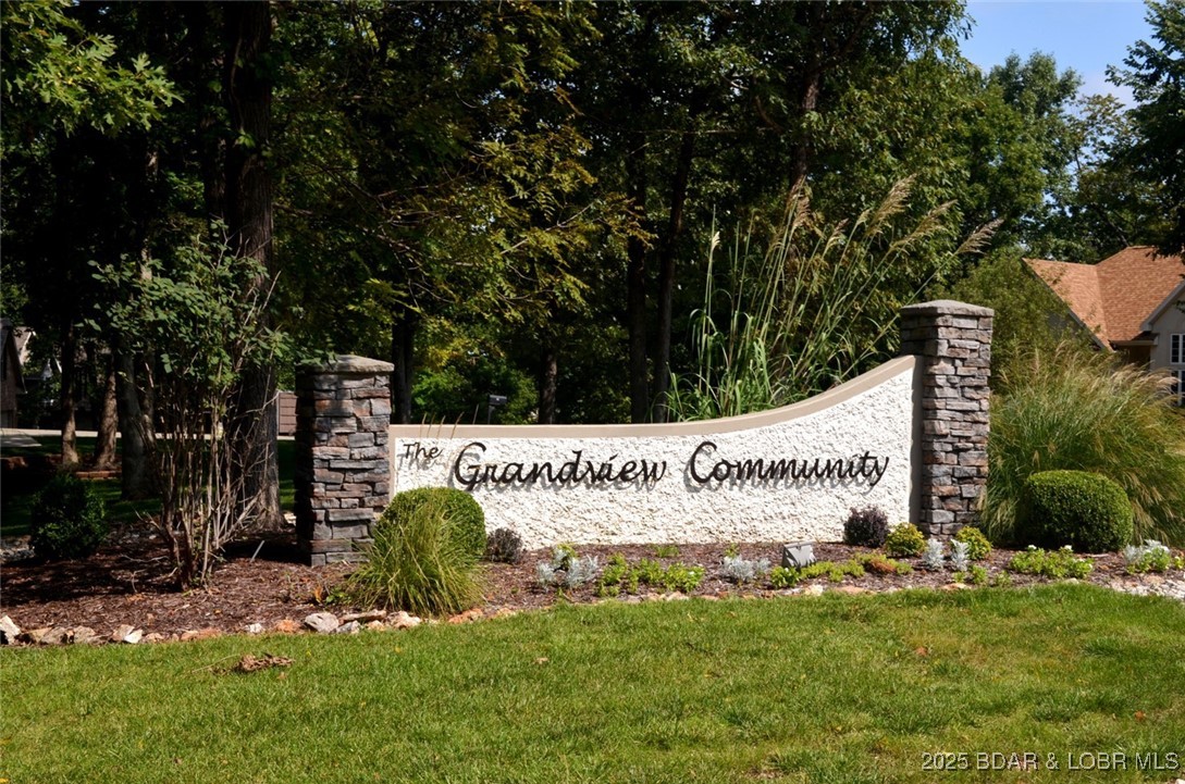 Enclaves at Grandview - Residential