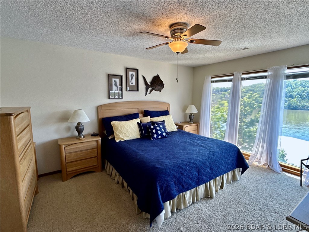 Jonathans Landing - Residential