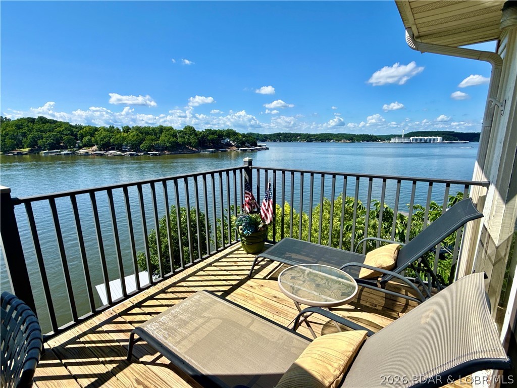 Jonathans Landing - Residential