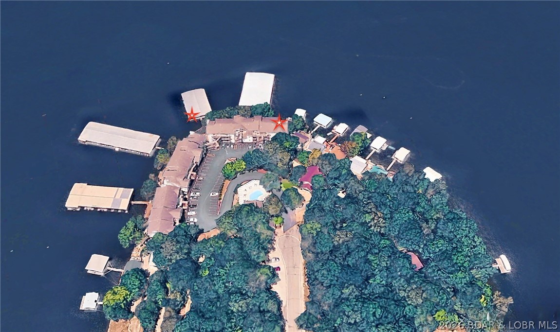 Jonathans Landing - Residential