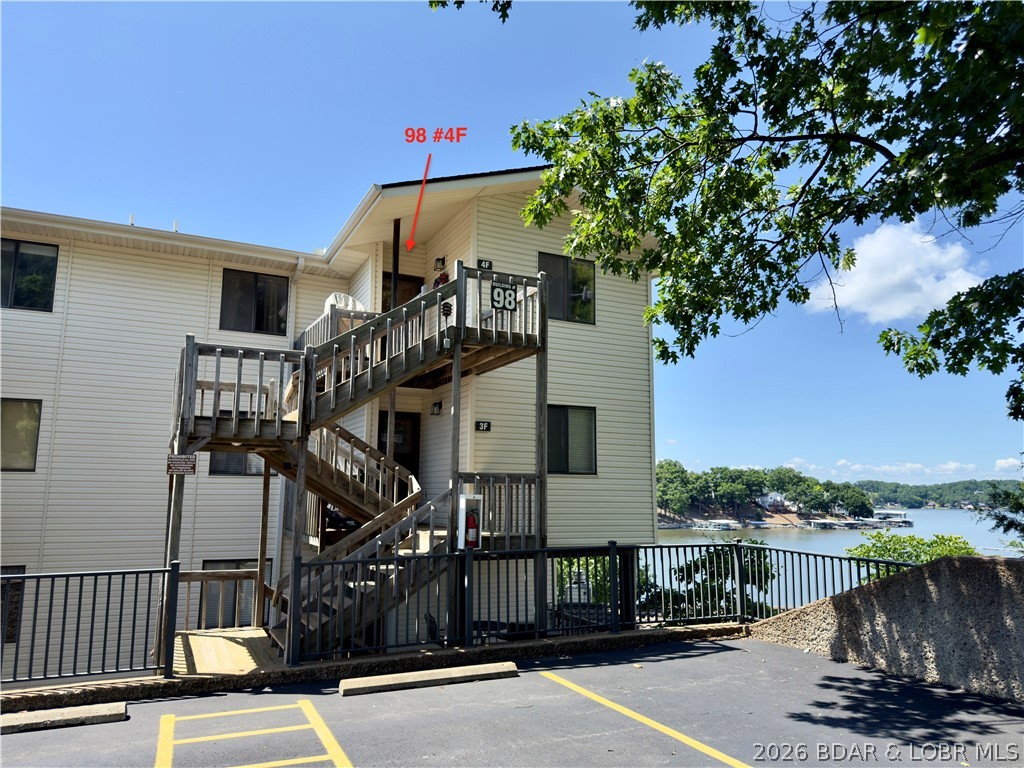Jonathans Landing - Residential
