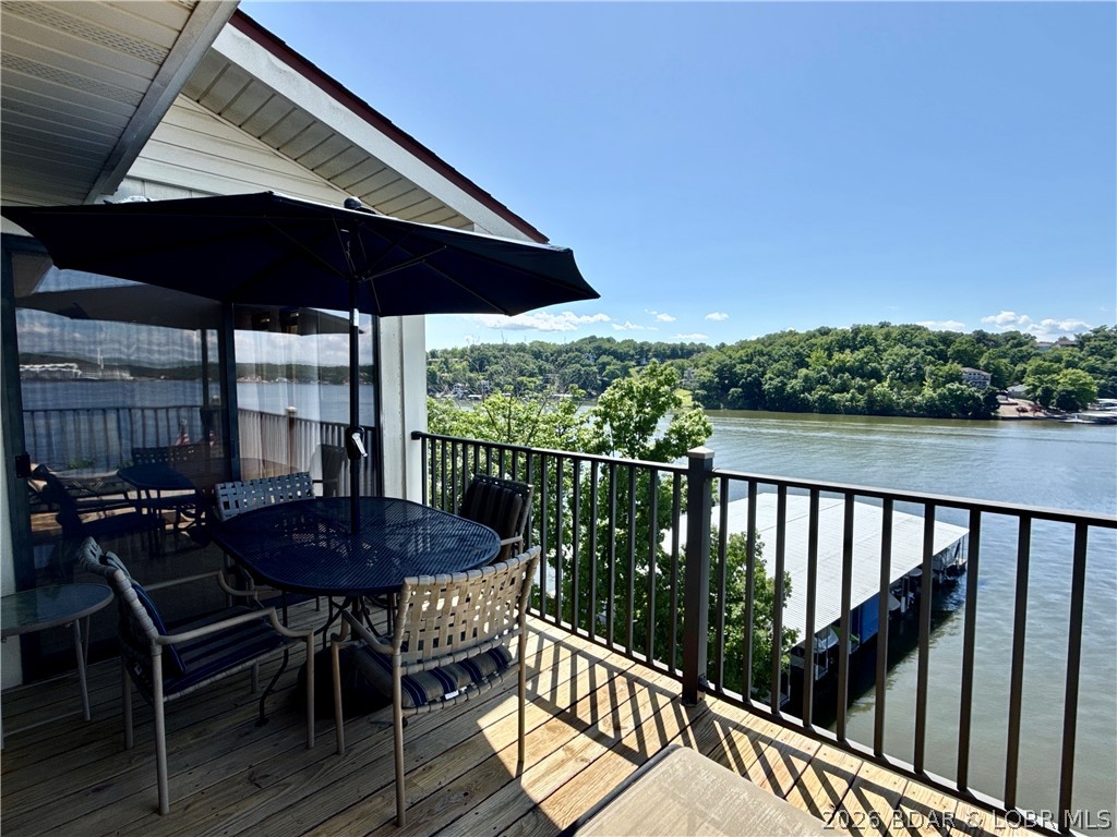 Jonathans Landing - Residential