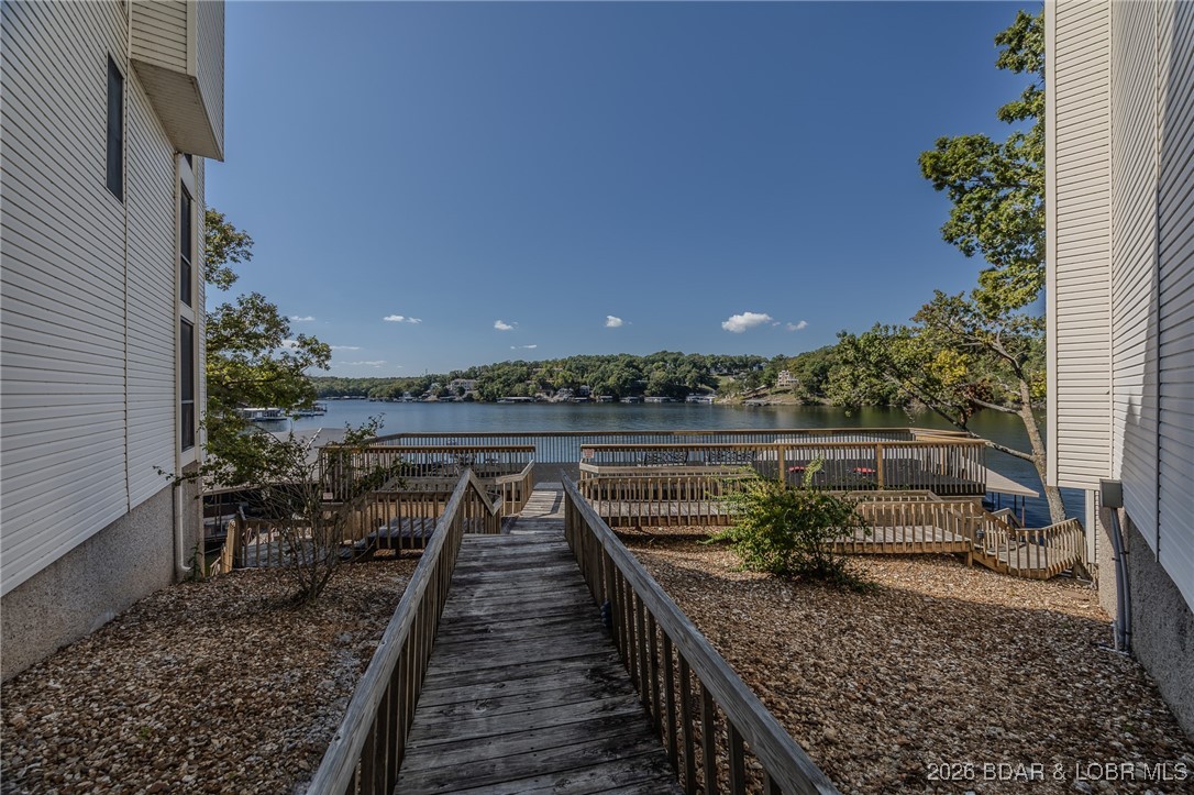 Jonathans Landing - Residential