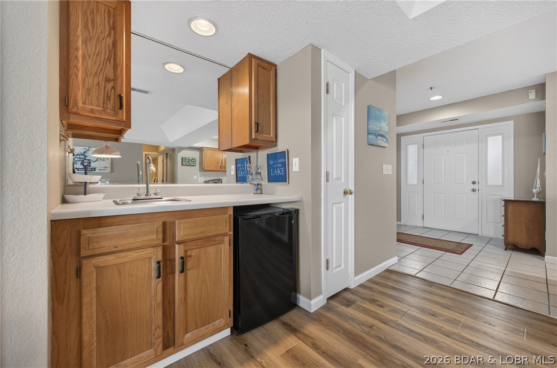 The Falls Condo - Residential