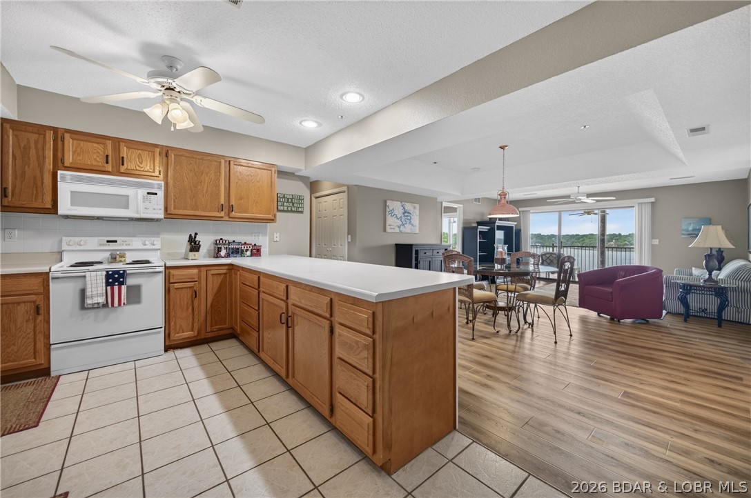 The Falls Condo - Residential