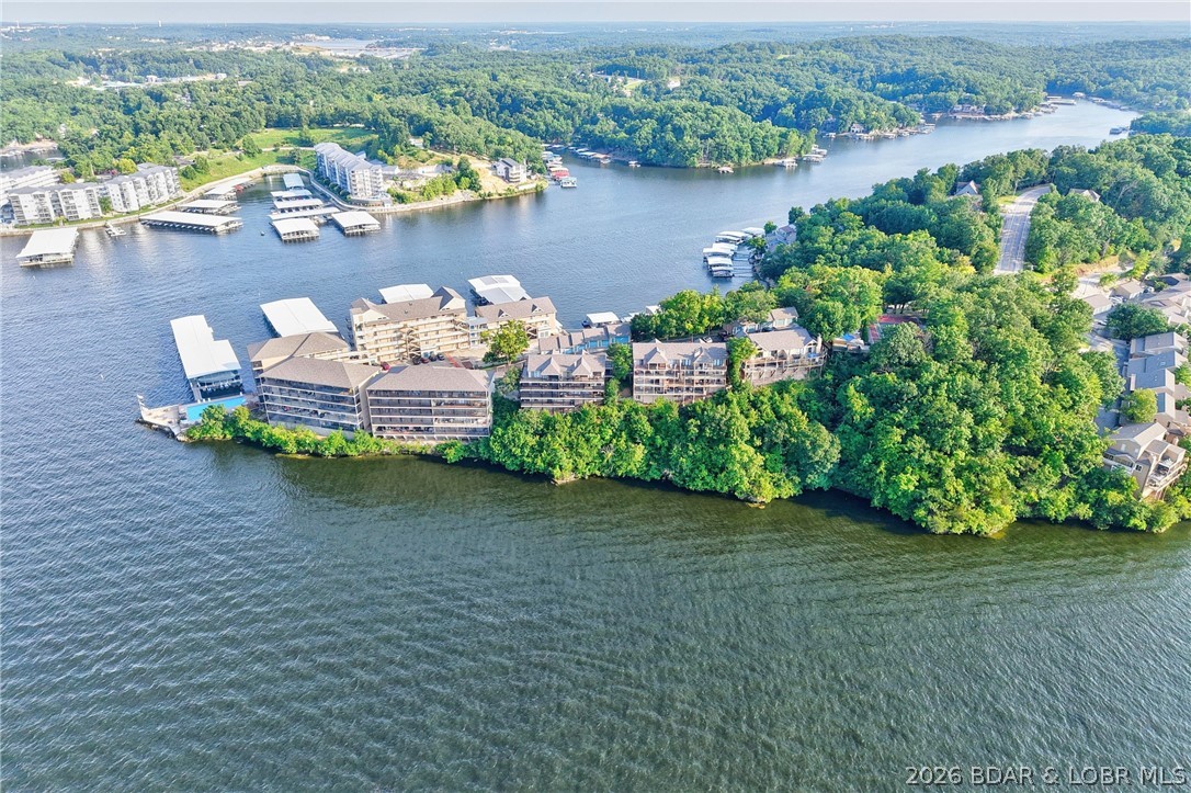 The Falls Condo - Residential