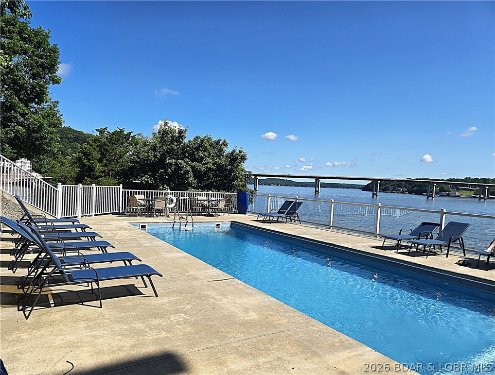 West Palms on the Lake Condo - Residential