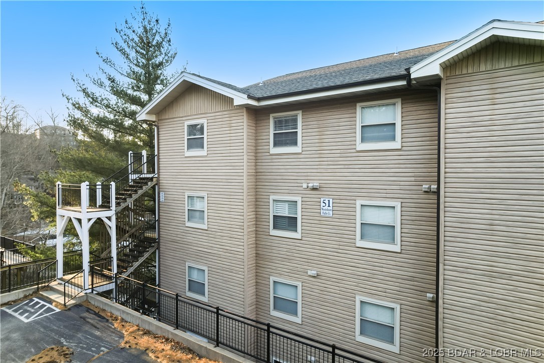 The Falls Condo - Westshore - Residential