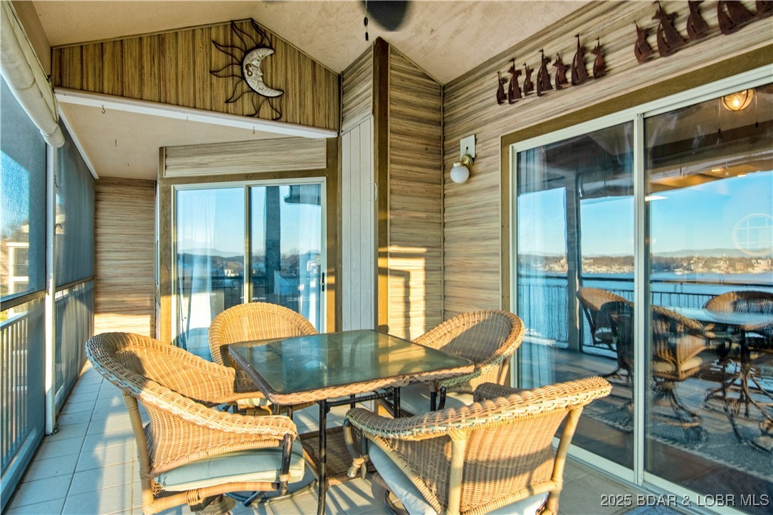 The Falls Condo - Westshore - Residential