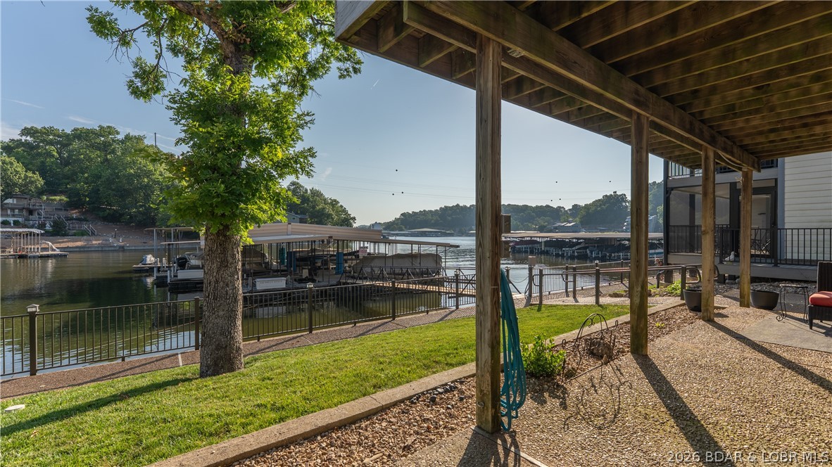 The Willows On The Lake - Residential