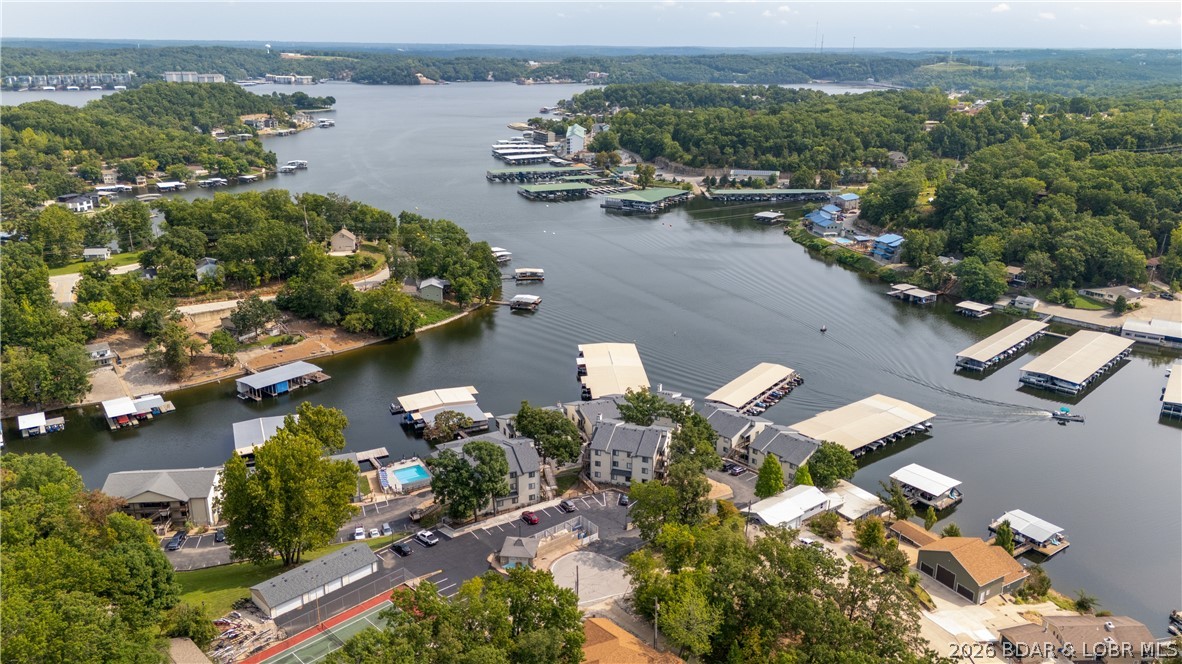 The Willows On The Lake - Residential