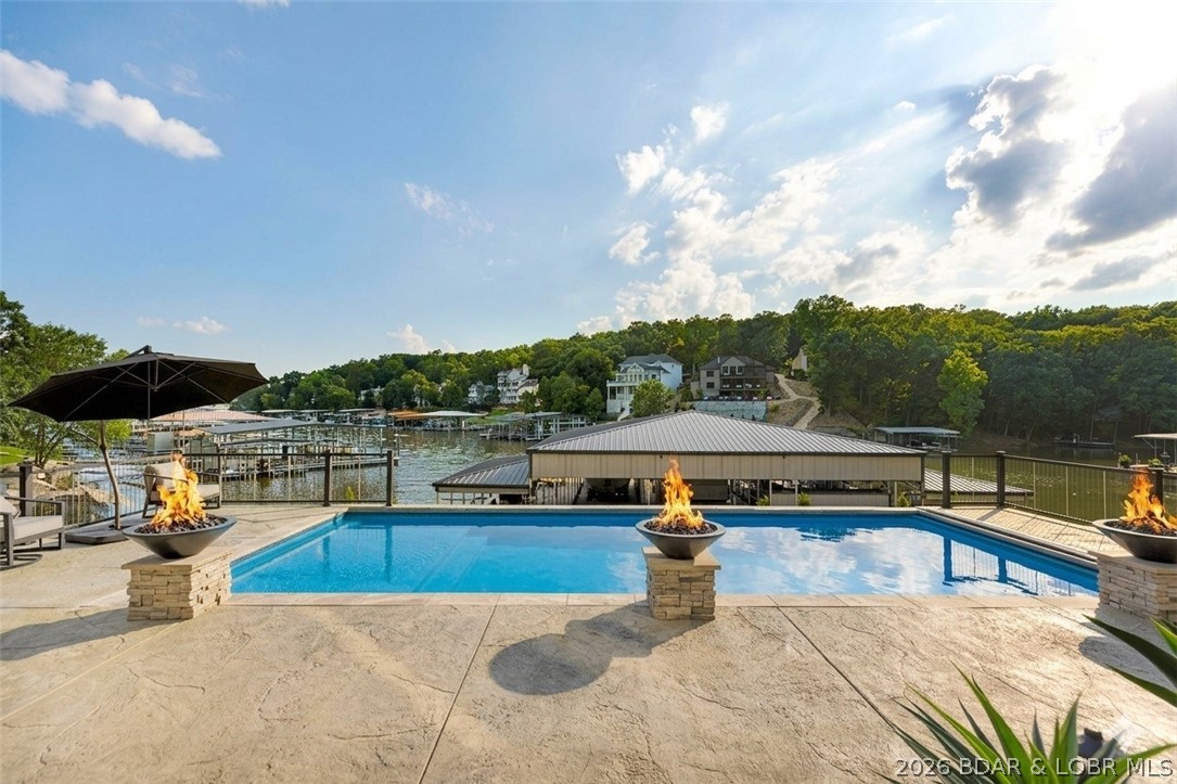Forestridge Village At Shawnee - Residential