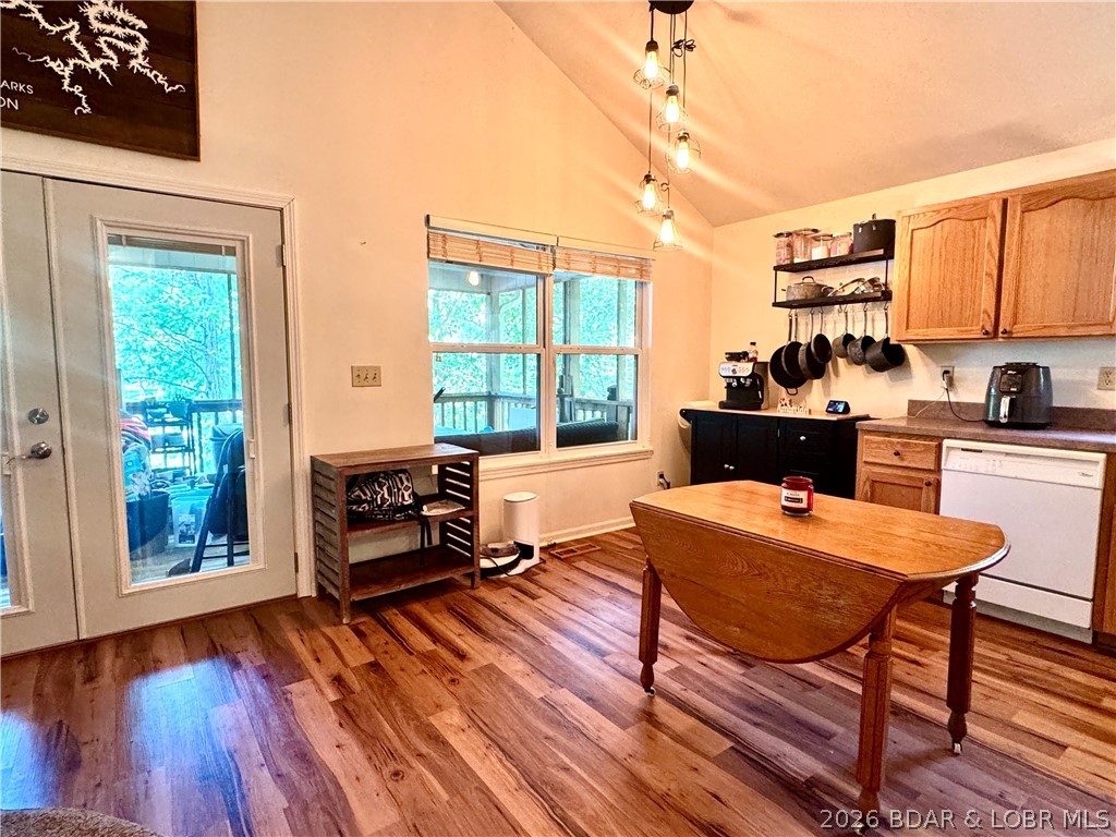 Cedar Cove - Residential