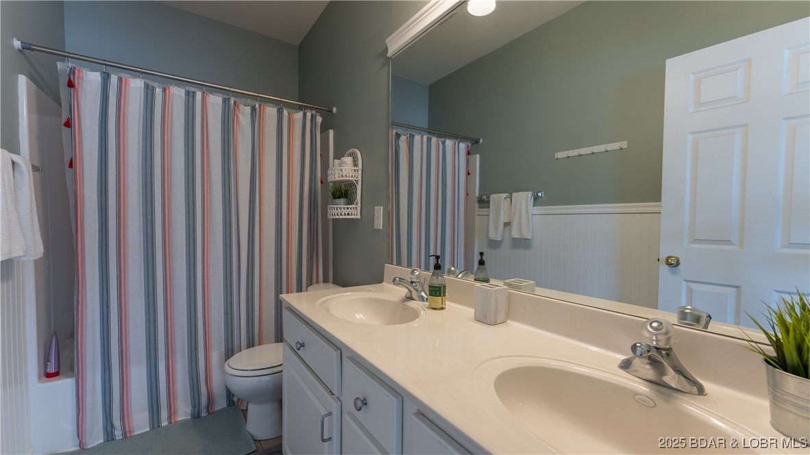 Cedar Heights Condominium - Residential