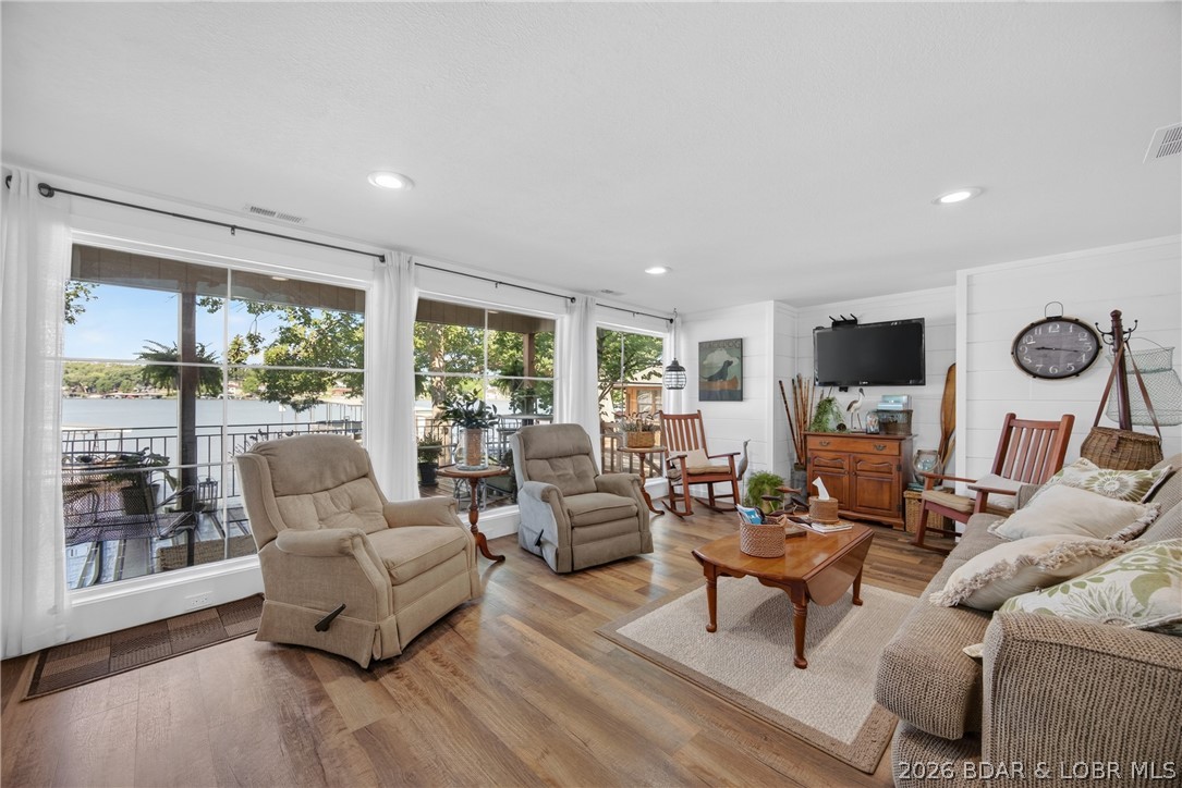 Cable Point - Residential