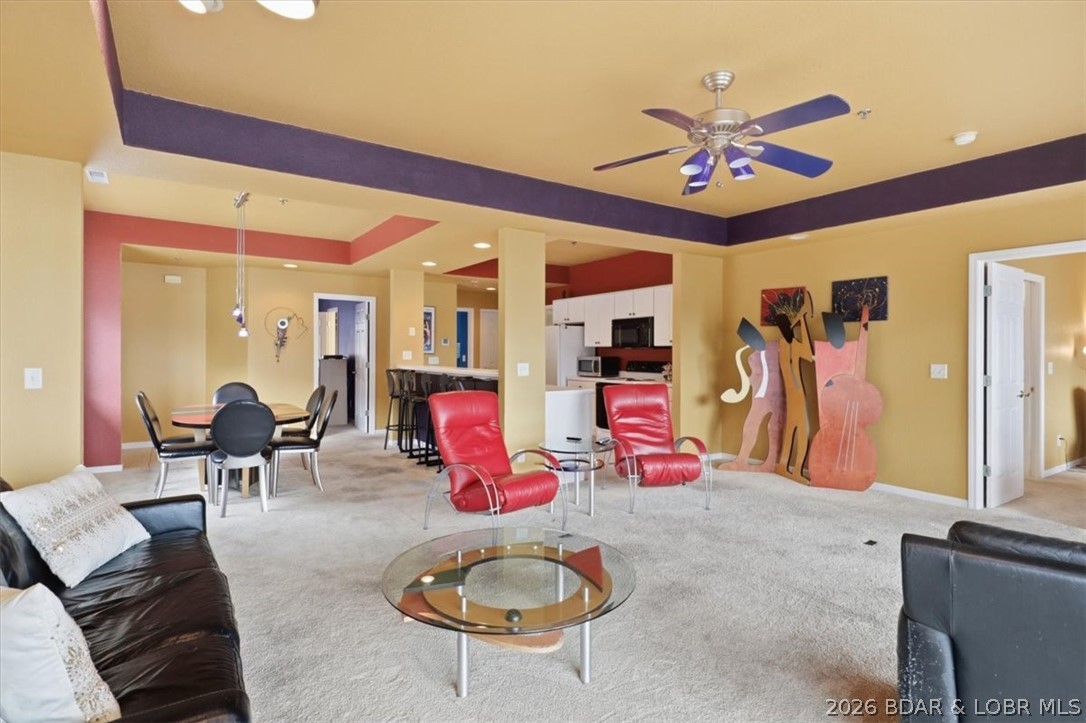 Palisades Condominium - Residential