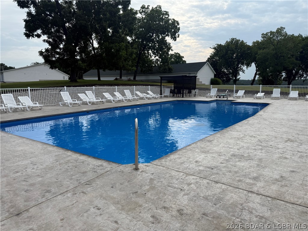 Park Place On The Lake - Residential