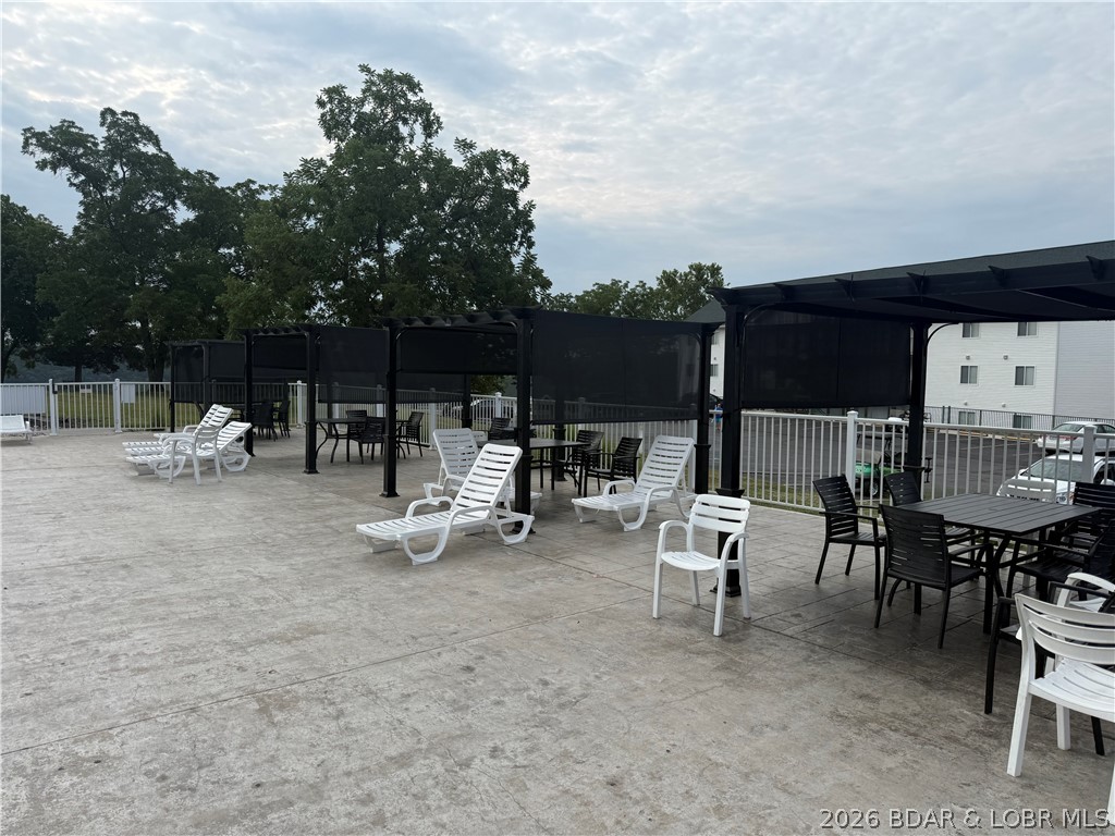 Park Place On The Lake - Residential