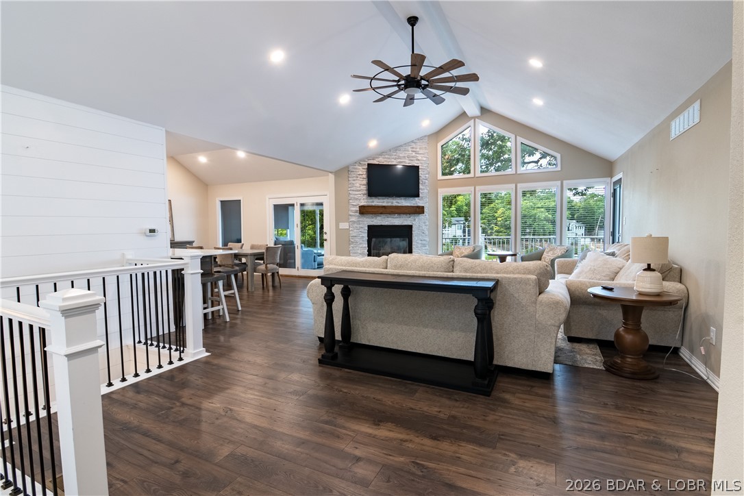 Imperial Point - Residential