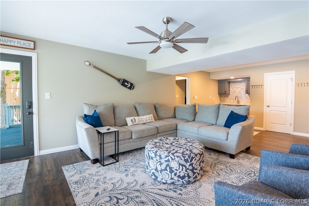 Imperial Point - Residential