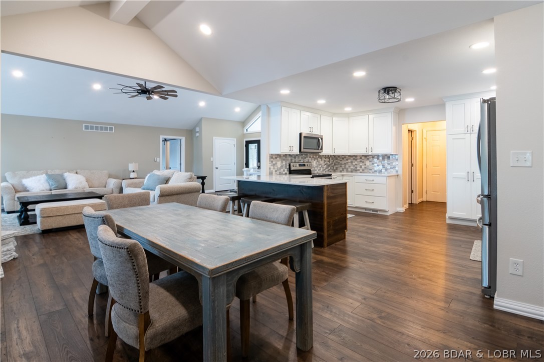 Imperial Point - Residential