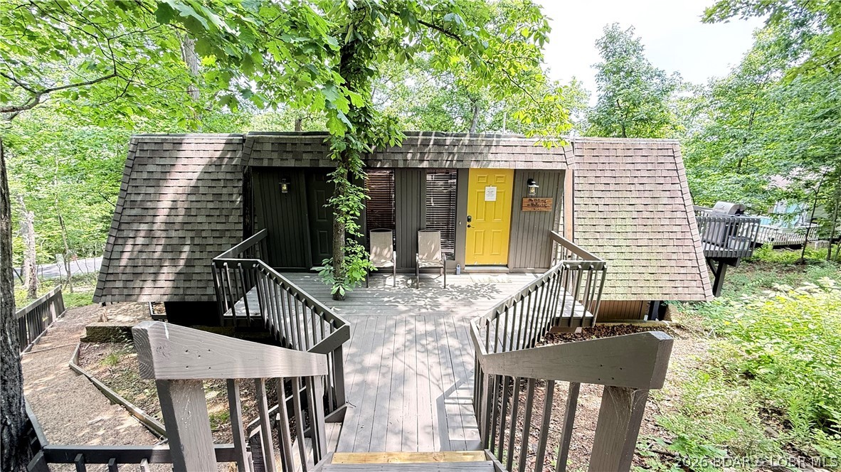 Fully furnished and rental-ready in the sought-after Margaritaville/Tan-Tar-A resort
community! This updated 4-bedroom, 3-bath lake retreat offers seasonal lake views,
modern finishes from the 2022 updates, and a strong established rental history. Whether
you are looking for a full-time residence, vacation getaway, or income-producing
property, this home is set up for easy lake living from day one. Enjoy extra-large parking
for owners and guests, plus access to the resort lifestyle nearby, including pools, golf,
dining, marina activities, indoor water park, entertainment, and more. Located in the
heart of Osage Beach, this furnished retreat is ready for summer fun and future
bookings.