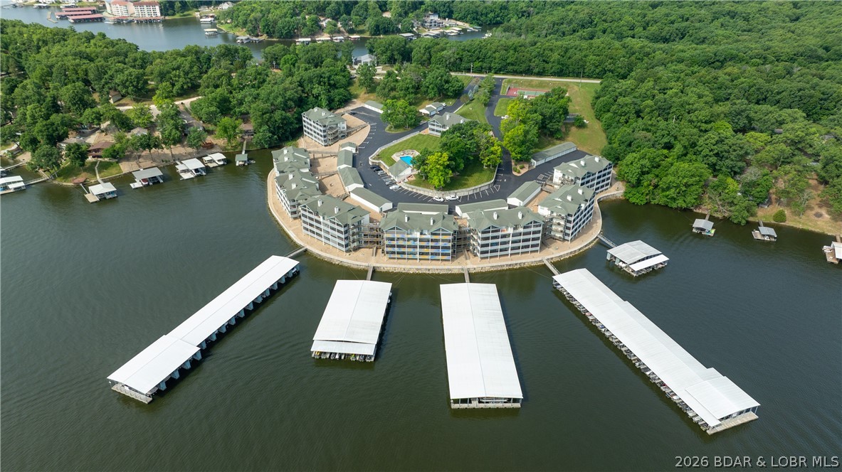 The Evergreens On The Lake - Residential