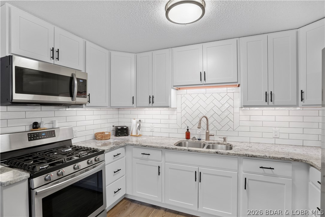 El Tampa Acres - Residential