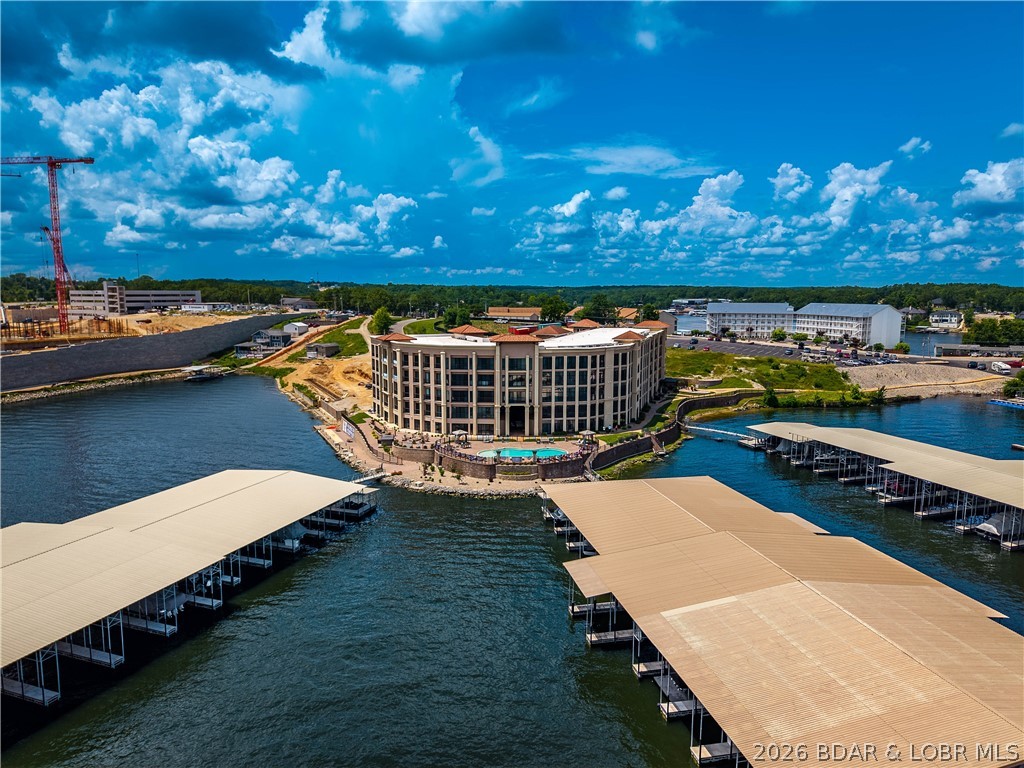 The Hamptons Condominium - Residential