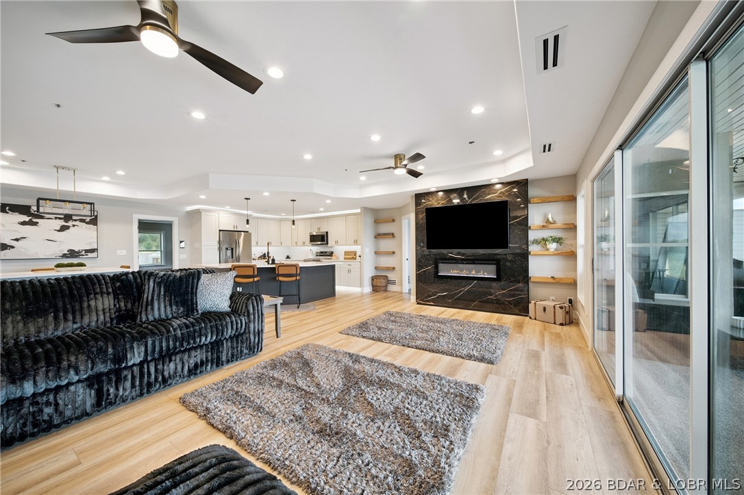Emerald Bay Condominium - Residential