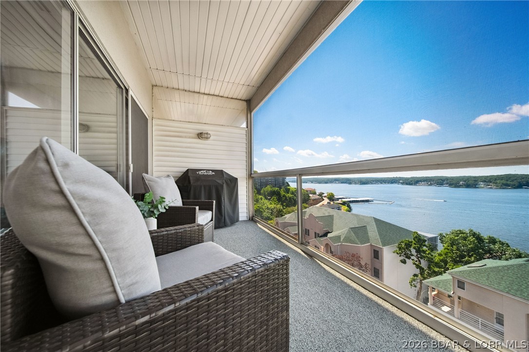 Emerald Bay Condominium - Residential