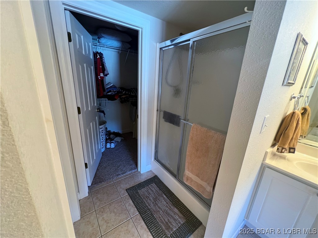 Lighthouse Pointe Condominium - Residential