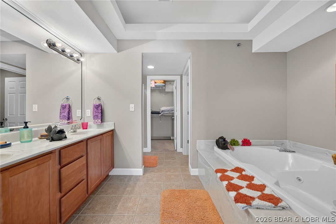 Lighthouse Pointe Condominium - Residential