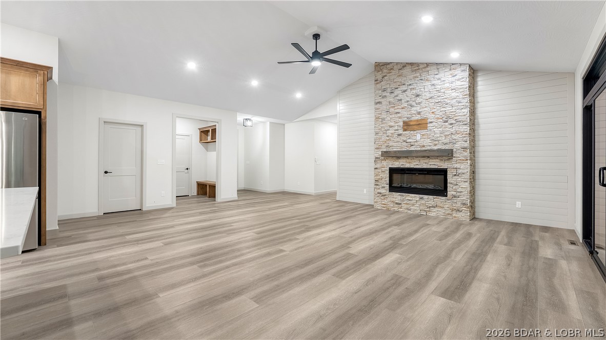 Grand Point No. 2 - Residential