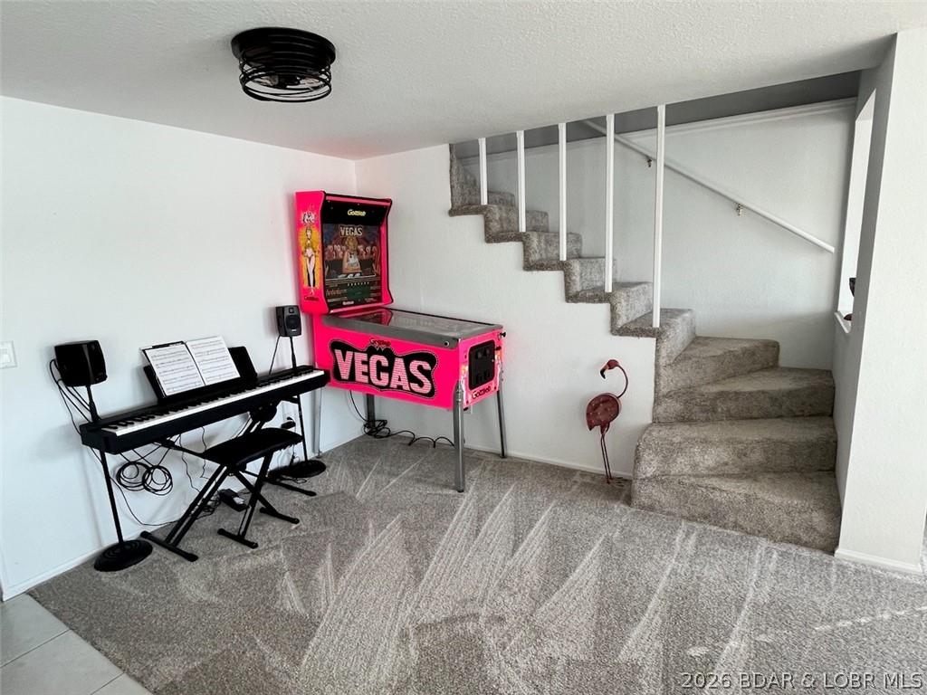 Leos - Residential