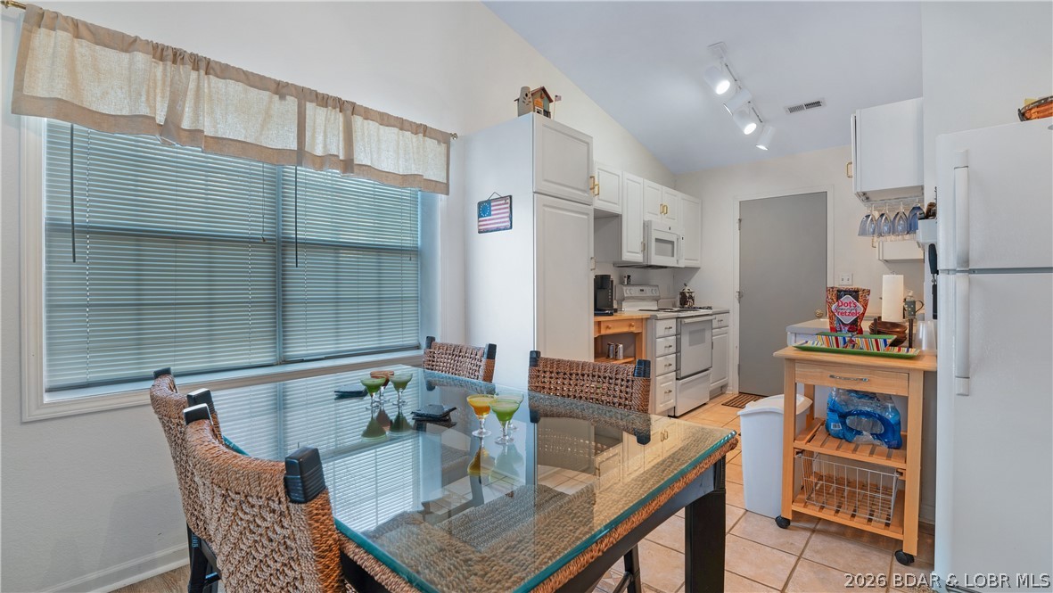 Robin Bay - Residential