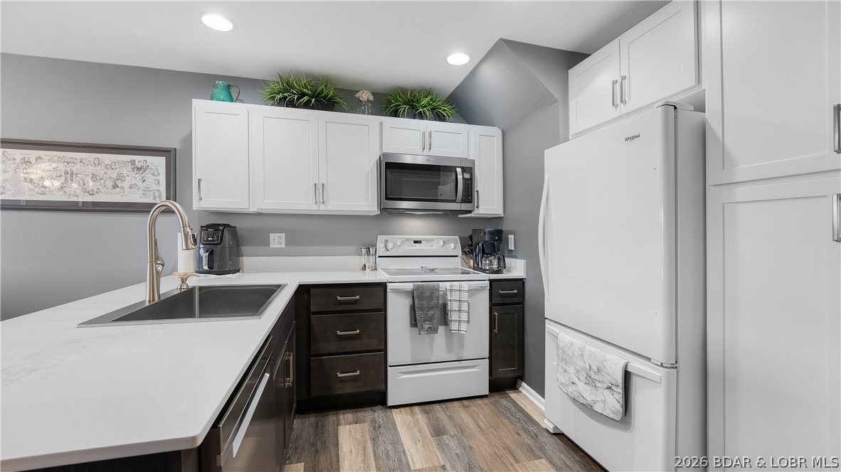 Cedar Glen Condominium - Residential