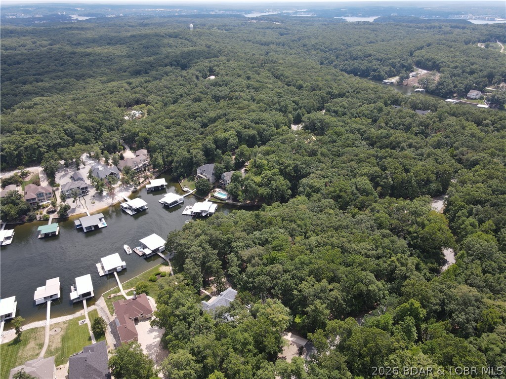 Grand Point - Land