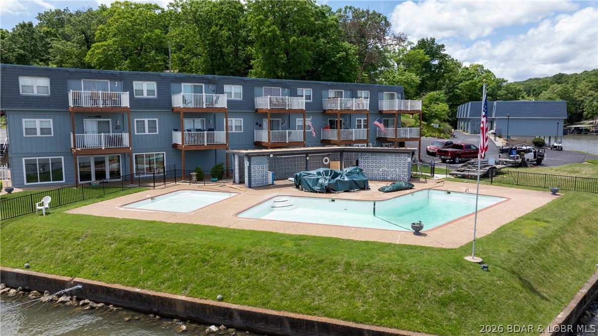 Lake Forest Condominium - Residential