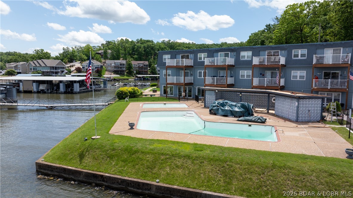 Lake Forest Condominium - Residential