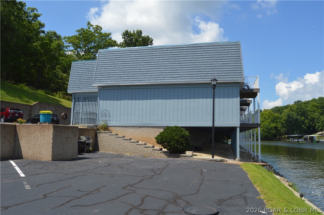 Lake Forest Condominium - Residential
